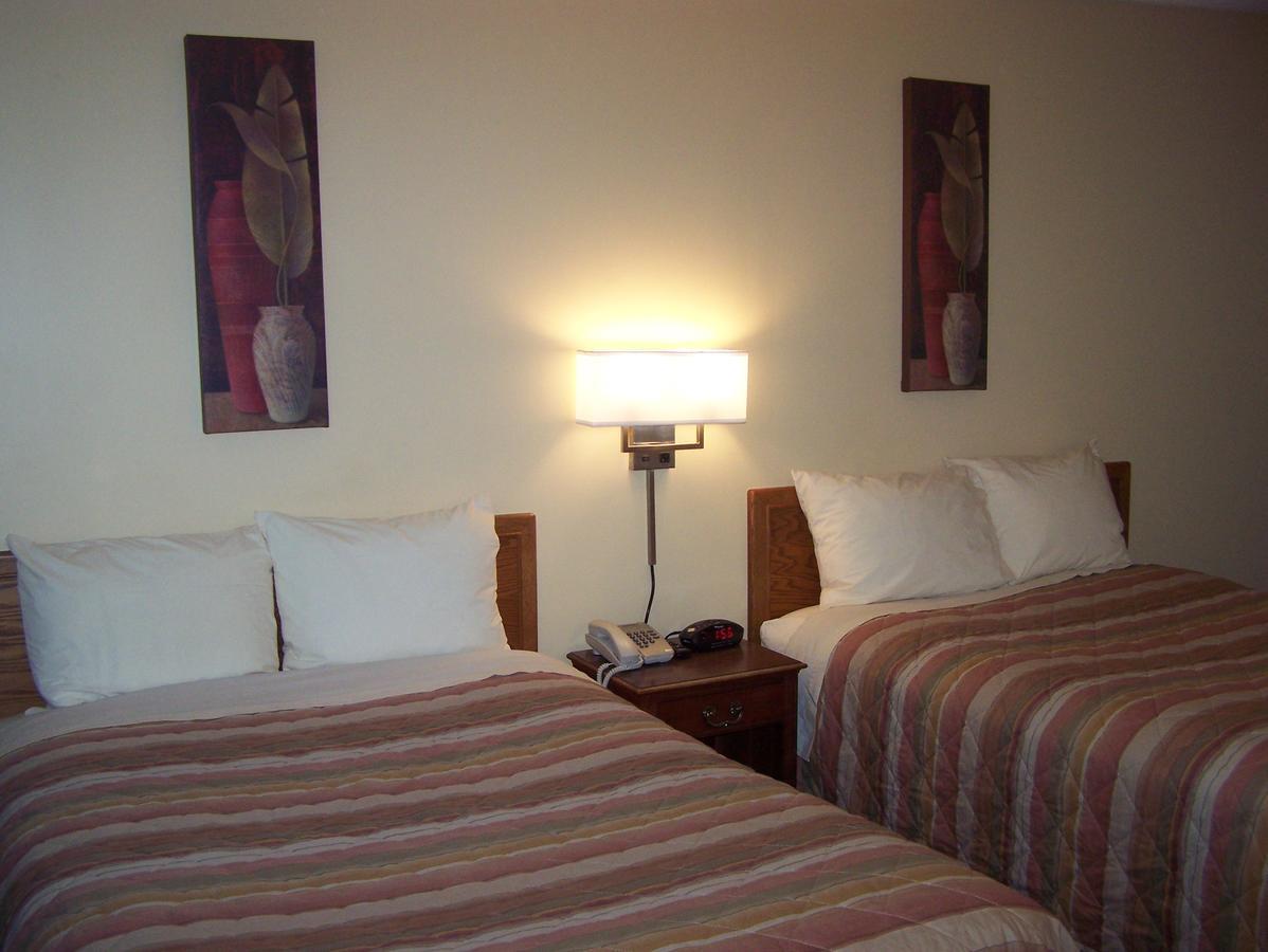 Robber'S Roost Motel New Hazelton Bagian luar foto